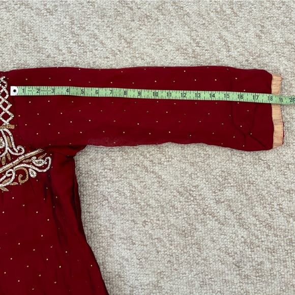 Red and Gold Gharara - Picture 8 of 14